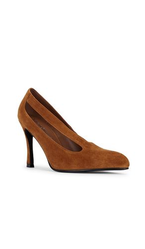 Managed Pump in . Size 6. Also in 7.5, 8.5 - Jeffrey Campbell - Modalova