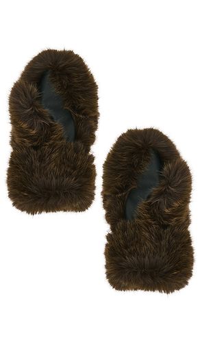 Faux Fox Mittens in - jocelyn - Modalova