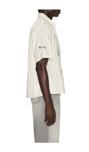 CHEMISE en . Taille L. Also en M, S - Jungles - Modalova