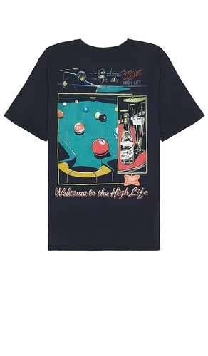Welcome To The High Life Tee en . Taille S. Also en XS - Junk Food - Modalova