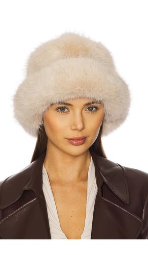 Snuggle Fur Bucket Hat in . Size M/L - Lack of Color - Modalova