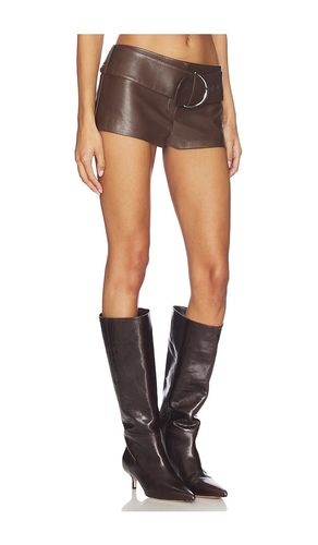 X REVOLVE Halima Faux Leather Belted Hot Short en . Taille S. Also en L - LAMARQUE - Modalova
