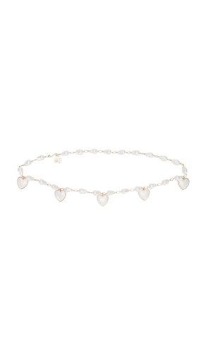 Heart Charm Chain Belt in - Lele Sadoughi - Modalova