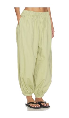 PANTALON WILDERNESS en . Taille M. Also en S, XS, XXS - LIONESS - Modalova