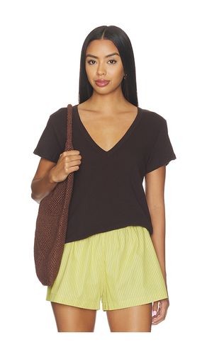 T-SHIRT V LAURA en . Taille M. Also en S, XS - LESET - Modalova