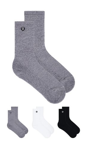 CHAUSSETTES ESSENTIAL en & . Taille S. Also en L, M, XL/1X - lululemon - Modalova