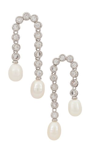 CLOUS D'OREILLES FORME U PAVÉ ET PERLES in - Luv AJ - Modalova