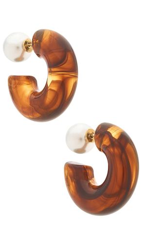The Tortoise Noemi Hoop Earrings in - Luv AJ - Modalova