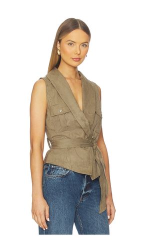 Aaliyah Faux Suede Vest in . Size S. Also in XS - MORE TO COME - Modalova