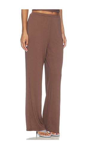 PANTALON LARGE ARI en . Taille XS. Also en S, M, L, XL - MADISON THE LABEL - Modalova