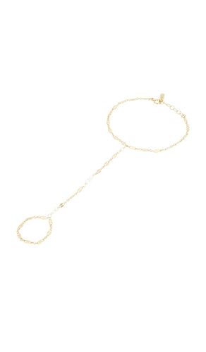 Yaya Hand Chain in - Natalie B Jewelry - Modalova