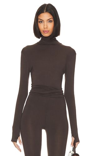 Slim Fit Long Sleeve Turtle Top en . Taille L. Also en M, S, XL - Norma Kamali - Modalova