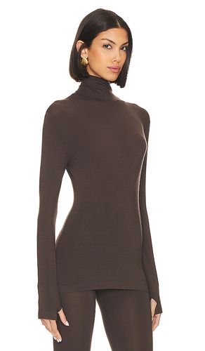 Slim Fit Long Sleeve Turtle Top en . Taille S. Also en M, L, XL - Norma Kamali - Modalova