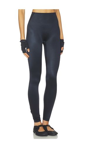 Shine Bonded Waist 29 Inch Leggings en . Taille M. Also en S, XL - NikeSKIMS - Modalova