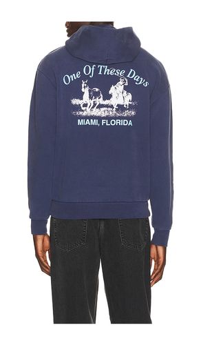 SWEAT À CAPUCHE MIAMI en . Taille L. Also en M, S, XL/1X, XS, XXL/2X - ONE OF THESE DAYS - Modalova