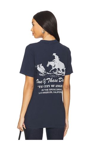 X Fwrd The City Of Angels Tee in . Size M. Also in S, XL/1X - ONE OF THESE DAYS - Modalova