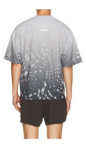 T-SHIRT PERFORMANCE VOLT en . Taille L. Also en M, XL/1X, XXL/2X - On - Modalova