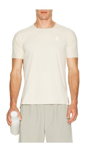 T-SHIRT PERFORMANCE en . Taille XL/1X. Also en XS, XXL/2X - On - Modalova