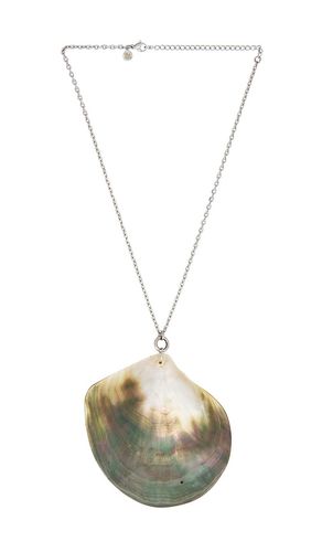 SAUTOIR PENDENTIF ABALONE in - petit moments - Modalova