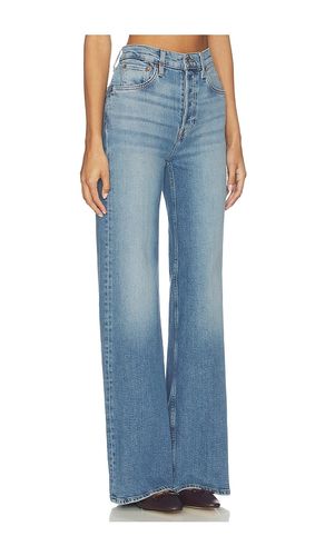 JAMBES LARGES en . Taille 25. Also en 26, 29, 30 - RE/DONE - Modalova