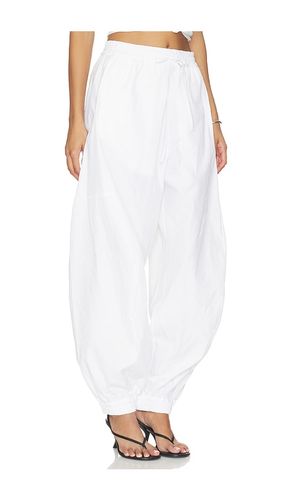 PANTALON EN COTON VOLUME CRUSHED en . Taille 36. Also en 40 - Rohe - Modalova