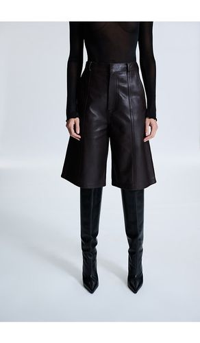 Elia Leather Short en . Taille S. Also en - REVOLVE LOS ANGELES - Modalova