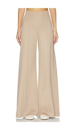 PANTALON JAMBES LARGES EN MAILLE PONTE en . Taille M. Also en S - Ripley Rader - Modalova