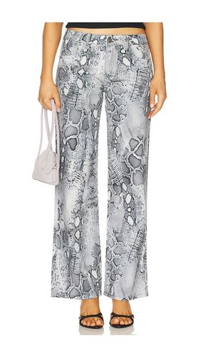 Zavier Straight Leg Jeans en . Taille S. Also en XS - Runaway The Label - Modalova
