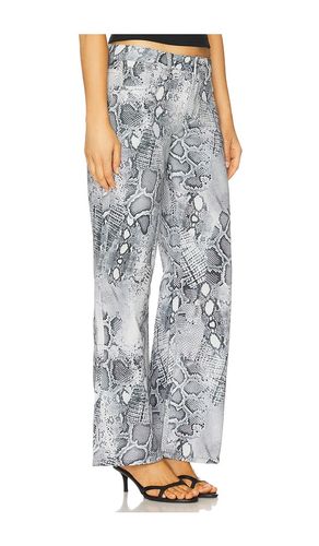 Zavier Straight Leg Jeans en . Taille M. Also en S, XS - Runaway The Label - Modalova