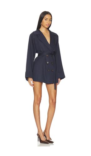 X REVOLVE Verina Mini Trench Jacket en . Taille L. Also en S - SNDYS - Modalova