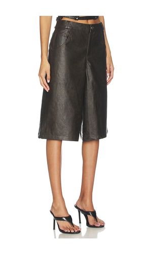 Vala Faux Leather Short en . Taille S. Also en - superdown - Modalova