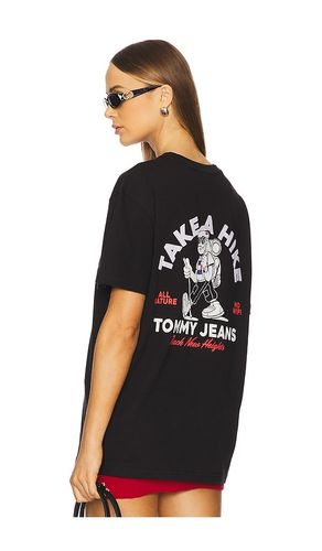 T-SHIRT OUTDOORS NOVELTY in . Size M, L, XL/1X - Tommy Jeans - Modalova