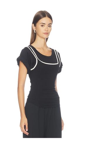 Daqi Short Sleeve Layered Top en . Taille M. Also en S, XS - The Line by K - Modalova