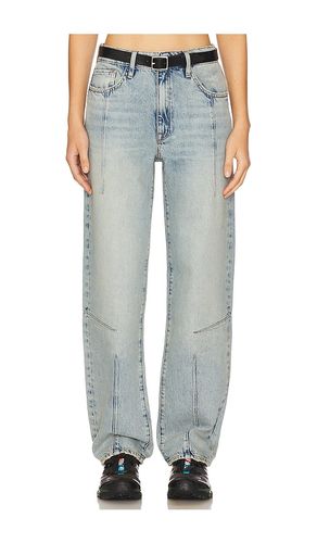 Goldie Mid Rise Darted Straight Leg en . Taille 24. Also en 25, 26 - Triarchy - Modalova