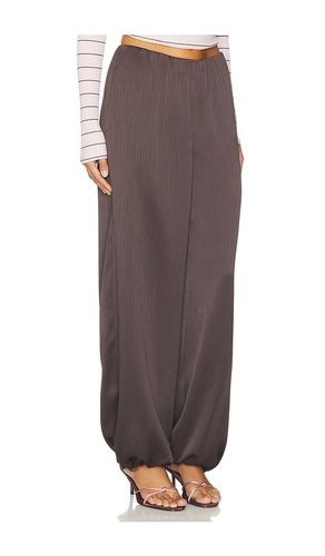 PANTALON FROISSÉ PLISSÉ À LA TAILLE en . Taille L. Also en S, XS - Vince - Modalova