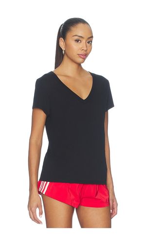 V-Neck Tee en . Taille XS. Also en XXS, S, M, L, XL - WAO - Modalova