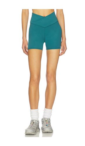 FlowWell Callista Crossover 4 Inch Short en . Taille M. Also en S, XL, XS, XXS - WellBeing + BeingWell - Modalova
