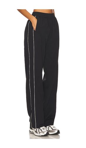 PANTALON TERRA en . Taille M. Also en S, XXS - WellBeing + BeingWell - Modalova