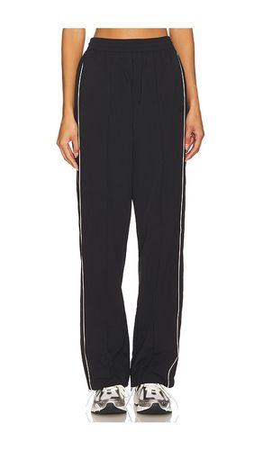 PANTALON TERRA en . Taille L. Also en XL - WellBeing + BeingWell - Modalova