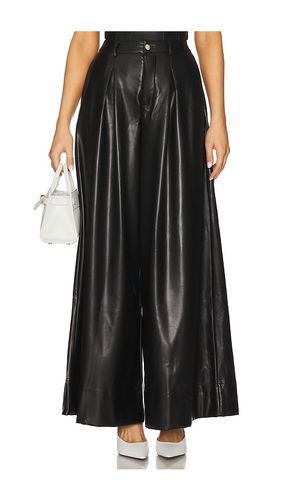 PANTALON FAUX LEATHER EXTREME WIDE LEG in . Size 24, 25 - WeWoreWhat - Modalova