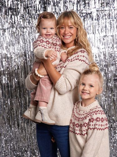 Pull jacquard noël capsule famille Noël écru - Envie De Fraise - Modalova
