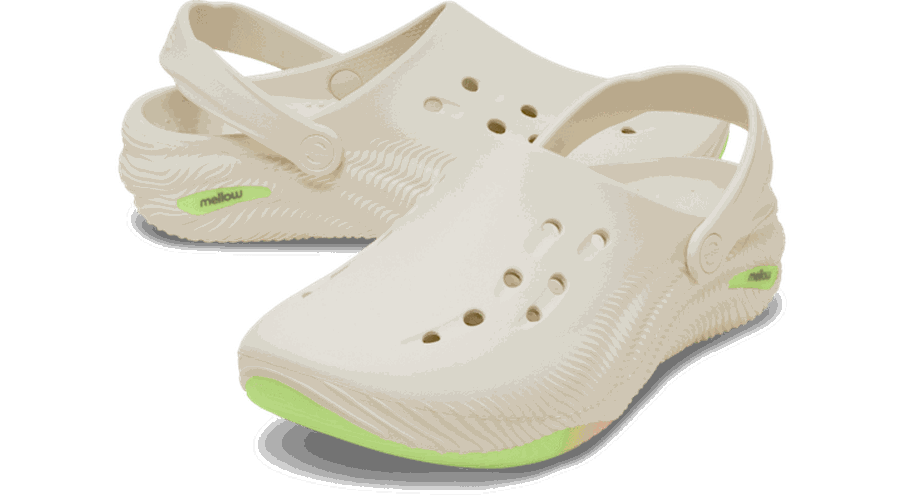 Mellow 2 Recovery Sabots Unisex Summit White/Multi 33 - Crocs - Modalova