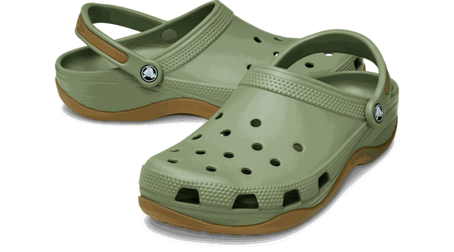 Classic Evo Gum Sabots Unisex Cargo/Gum 45 - Crocs - Modalova