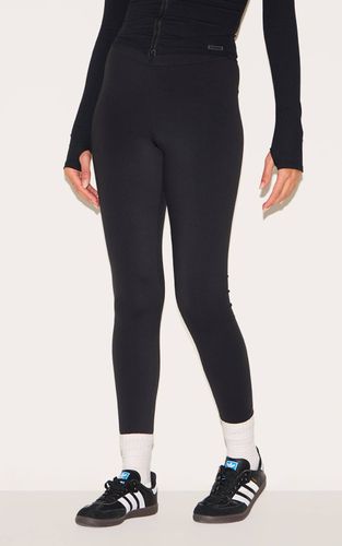 Black Legging De Sport Taille Haute À Effet Sculptant Brossé Avec Détail Froncé Aux Fesses | Taille 32 - PrettyLittleThing - Modalova