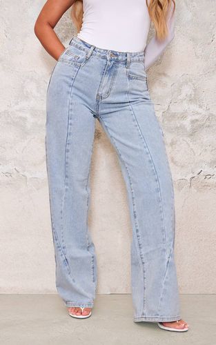 Jean Large À Effet Délavé Avec Détail De Couture Sur Le Devant | Taille 42 - PrettyLittleThing - Modalova