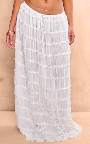 White Jupe Longue Étagée En Mousseline Avec Détails De Volants Froncés | Taille 32 - PrettyLittleThing - Modalova