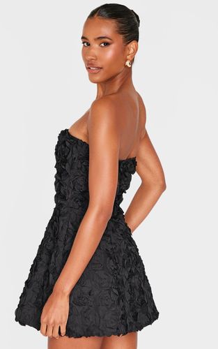 Black Robe Patineuse À Volants Floraux | Taille 42 - PrettyLittleThing - Modalova
