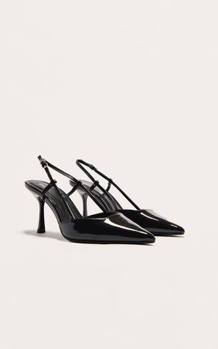 Black Escarpins À Talons Hauts Vernis À Bout Pointu Coupe Large | Taille 33 - PrettyLittleThing - Modalova