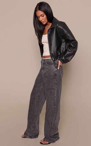 Jean Taille Haute Droit Taille Bord Effiloché Coupe Basse | Taille 42 - PrettyLittleThing - Modalova