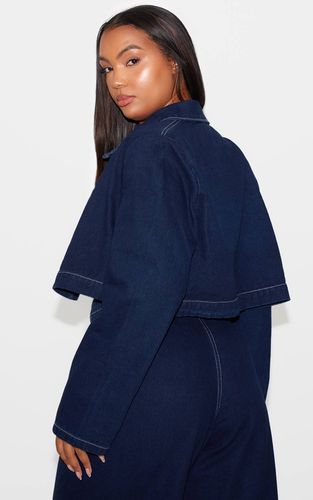 Indigo Veste En Denim Grande Taille Courte Avec Surpiqûres Contrastées | Taille 46 - PrettyLittleThing - Modalova